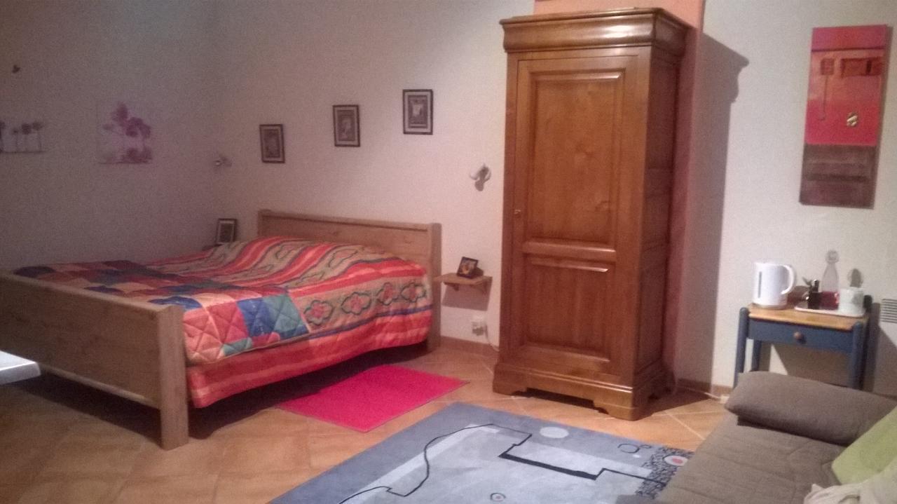 Bed and Breakfast Le Hameau Aux Escargots Bernon Номер фото