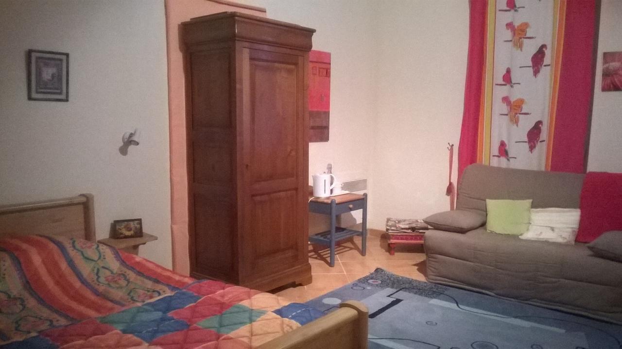 Bed and Breakfast Le Hameau Aux Escargots Bernon Номер фото